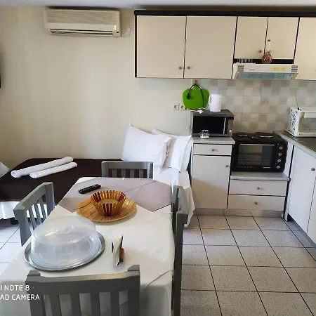 Sea Waves Apartments Nea Epidavros Exterior photo