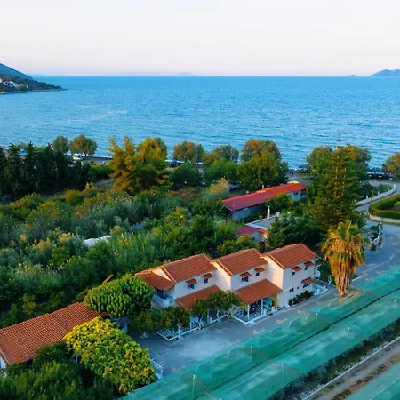 Sea Waves Apartments Nea Epidavros Exterior photo